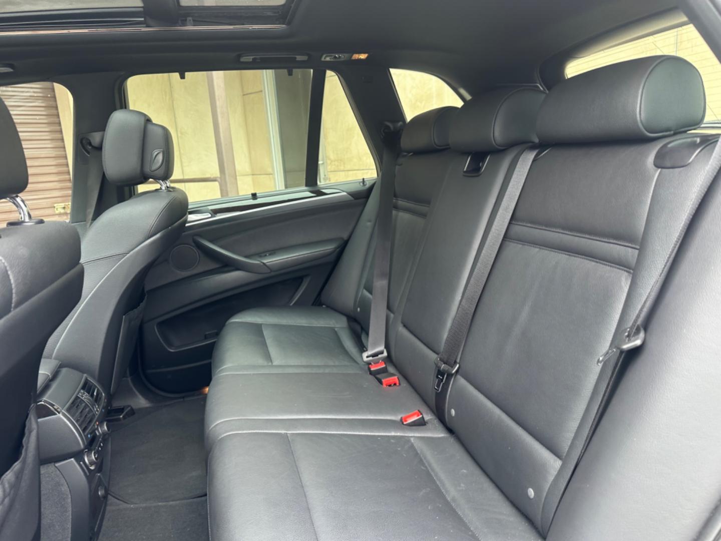 2013 Black /Black BMW X5 Leather (5UXZV4C59DL) with an 6 cylinder engine, Automatic transmission, located at 30 S. Berkeley Avenue, Pasadena, CA, 91107, (626) 248-7567, 34.145447, -118.109398 - Are you on the hunt for your next vehicle but struggling with a less-than-perfect credit history? Look no further! Our dealership proudly serves Pasadena, Altadena, Glendale, and surrounding areas, offering a diverse selection of high-quality used Buy Here Pay Here (BHPH) vehicles tailored to meet y - Photo#15